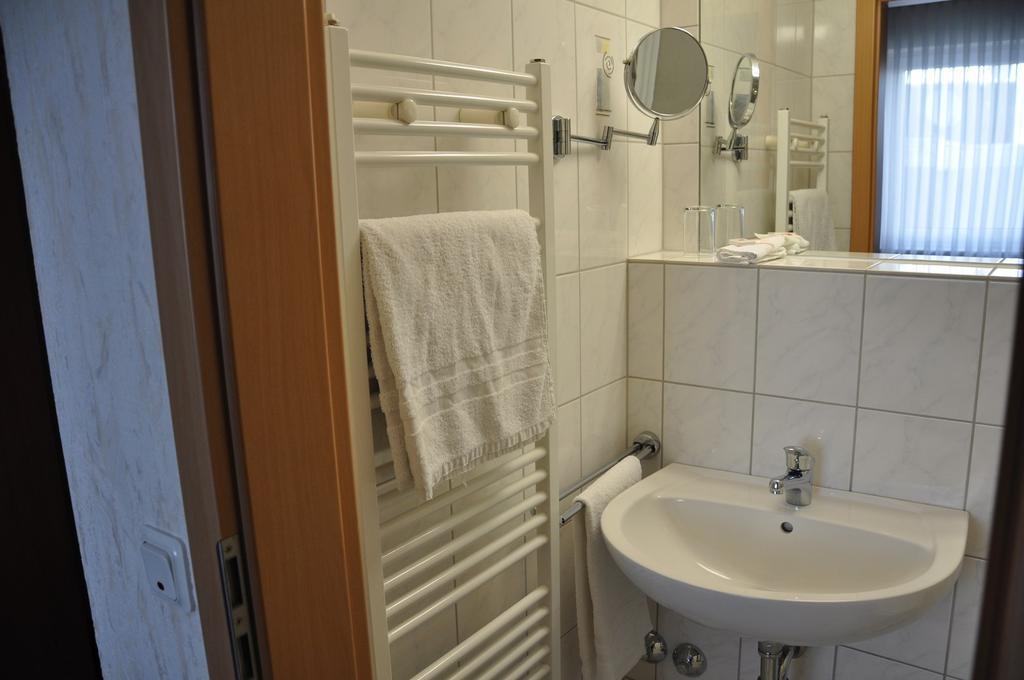 Hotel Buergerhof ホンブルク 部屋 写真